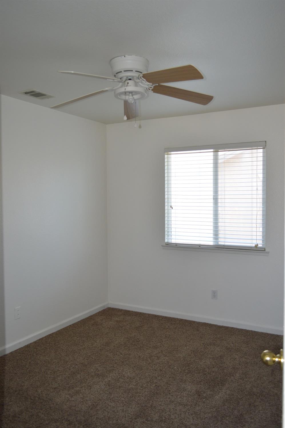 Detail Gallery Image 37 of 60 For 4227 Ivory Ln, Turlock,  CA 95382 - 3 Beds | 2/1 Baths