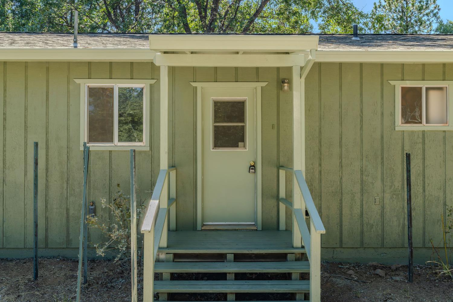 Detail Gallery Image 4 of 54 For 400 Centennial Mine Rd, West Point,  CA 95255 - 3 Beds | 2 Baths
