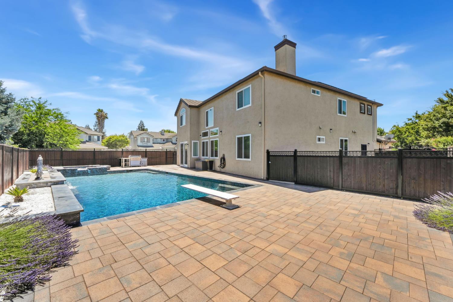 Detail Gallery Image 37 of 52 For 793 Amy Way, Manteca,  CA 95337 - 5 Beds | 3 Baths