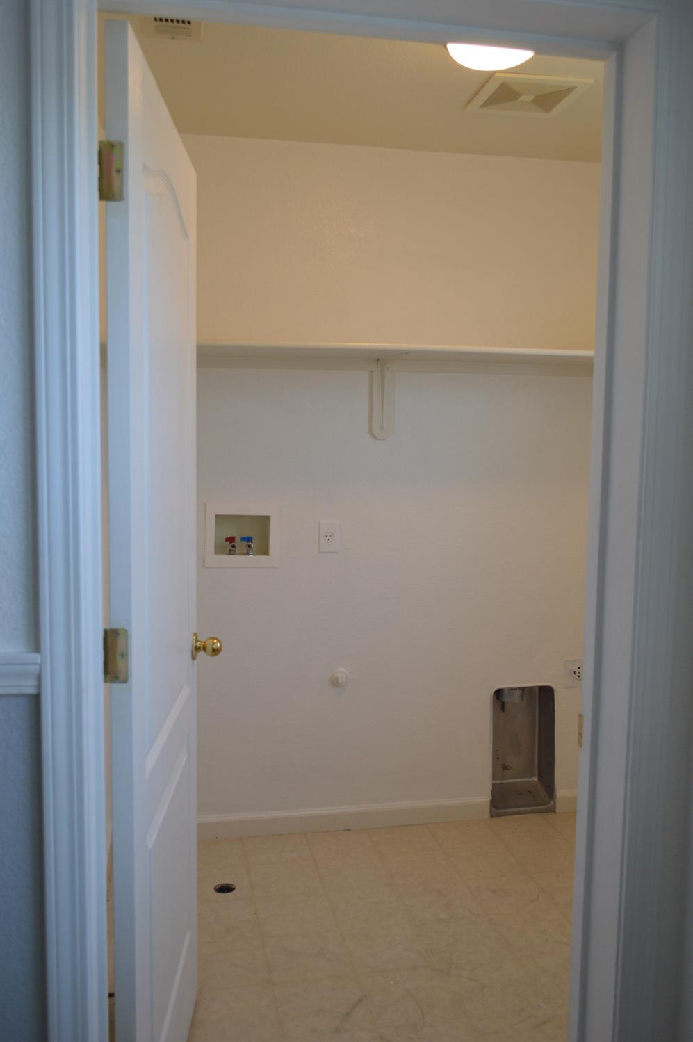 Detail Gallery Image 25 of 60 For 4227 Ivory Ln, Turlock,  CA 95382 - 3 Beds | 2/1 Baths