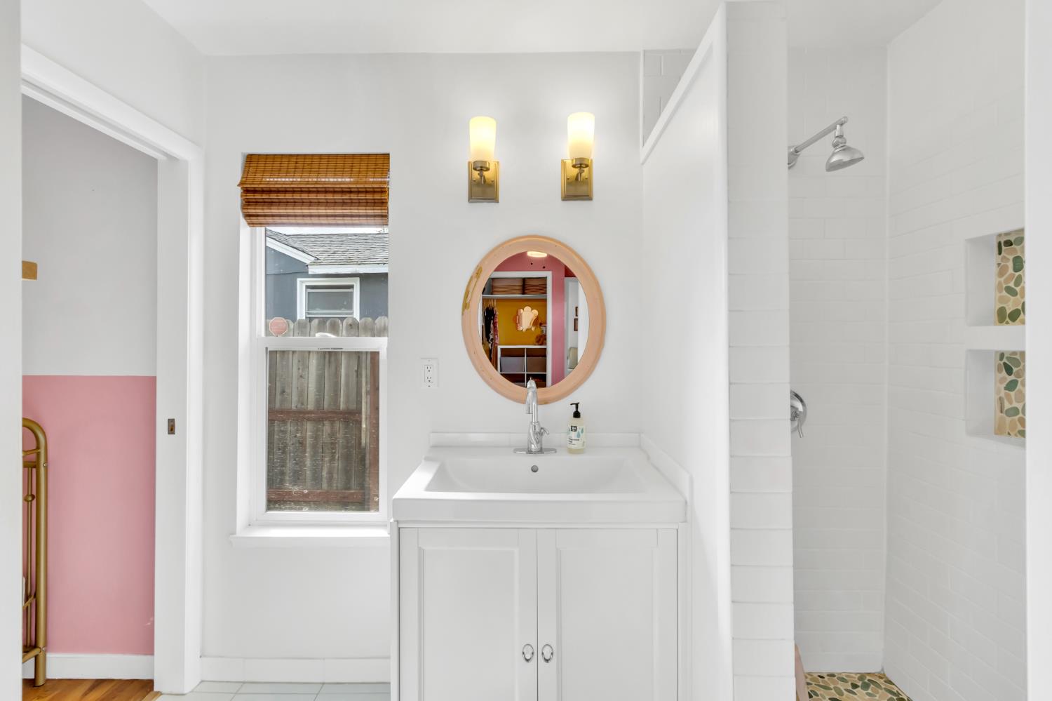 Detail Gallery Image 29 of 54 For 2407 Cathay Way, Sacramento,  CA 95864 - 3 Beds | 2 Baths