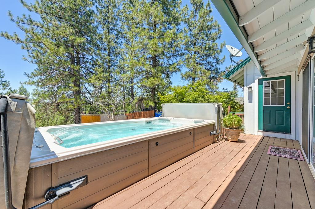 Detail Gallery Image 36 of 60 For 26375 Barb Wire Ln, Colfax,  CA 95713 - 3 Beds | 3 Baths