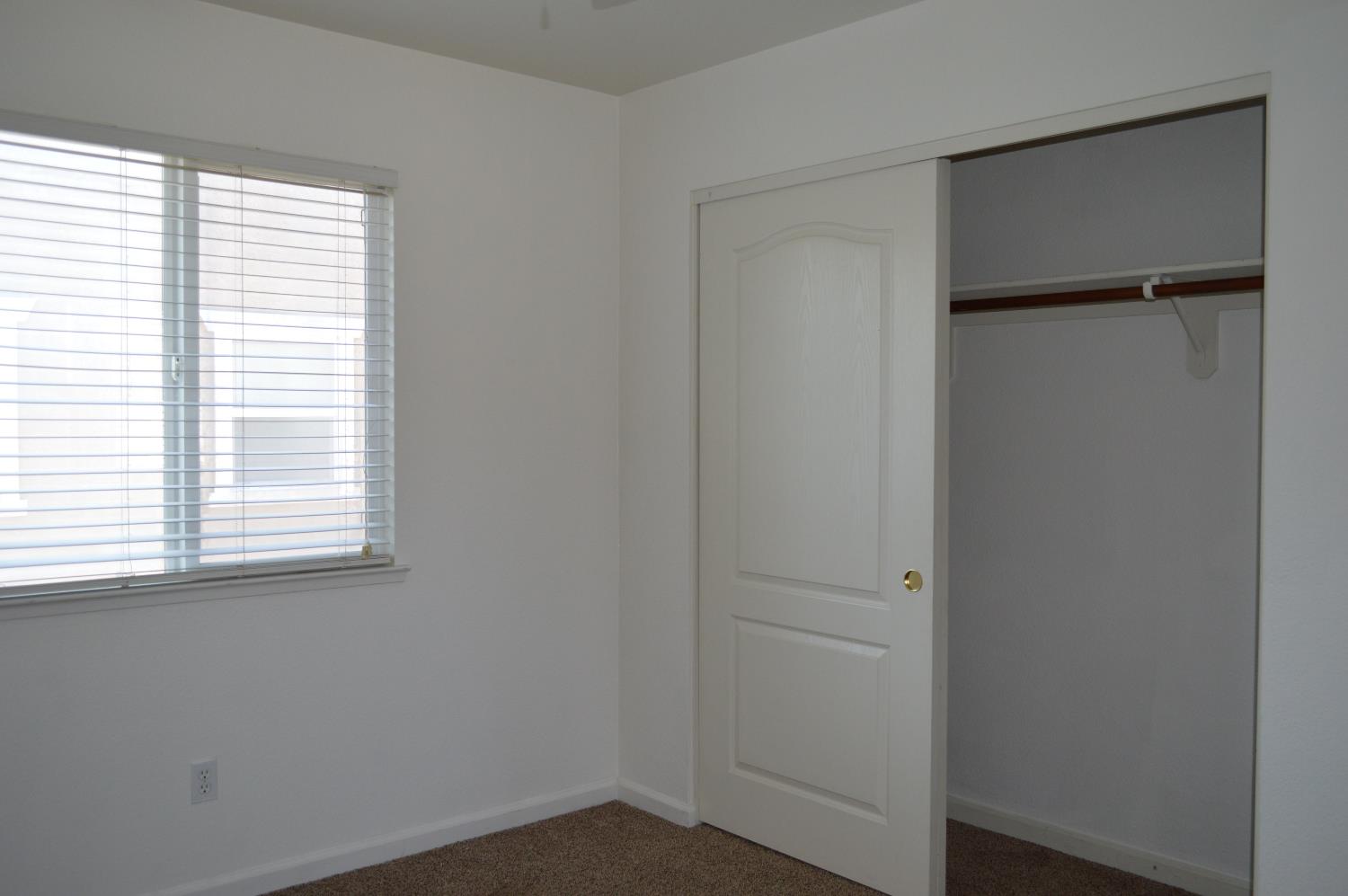 Detail Gallery Image 34 of 60 For 4227 Ivory Ln, Turlock,  CA 95382 - 3 Beds | 2/1 Baths