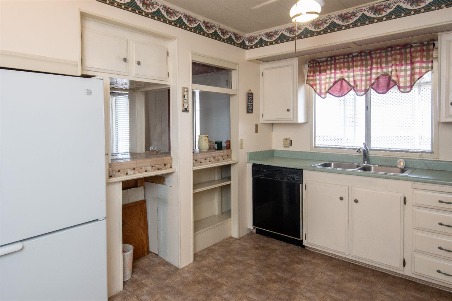Detail Gallery Image 19 of 40 For 3916 Moana, Modesto,  CA 95356 - 2 Beds | 2 Baths
