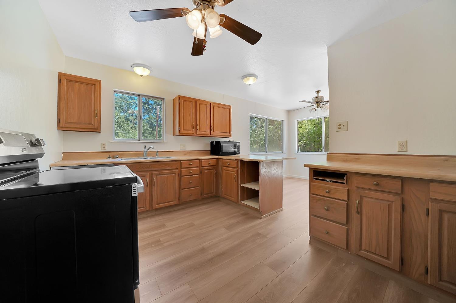 Detail Gallery Image 13 of 54 For 400 Centennial Mine Rd, West Point,  CA 95255 - 3 Beds | 2 Baths
