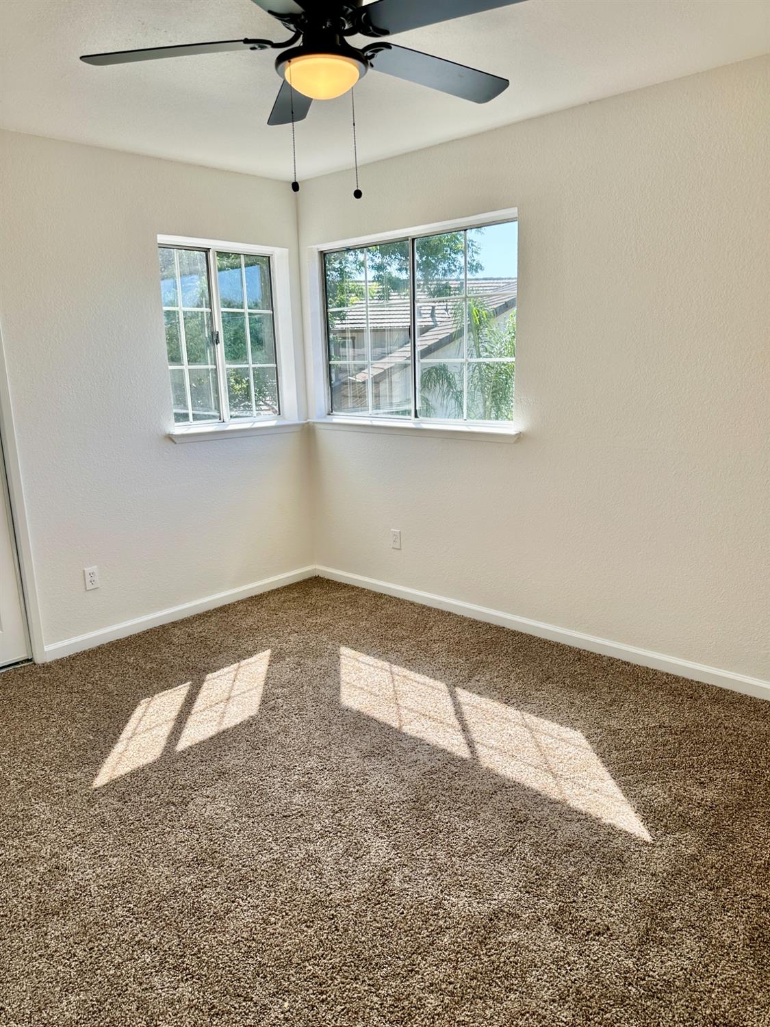 Detail Gallery Image 15 of 32 For 3017 Ambleside Way, Ceres,  CA 95307 - 4 Beds | 3 Baths