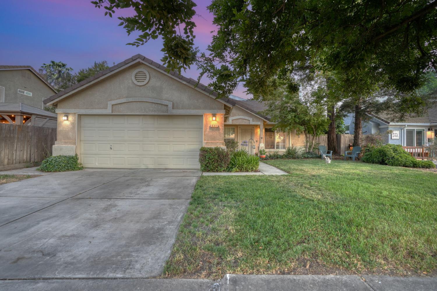 Detail Gallery Image 1 of 1 For 604 Sunday Dr, Turlock,  CA 95382 - 3 Beds | 2 Baths
