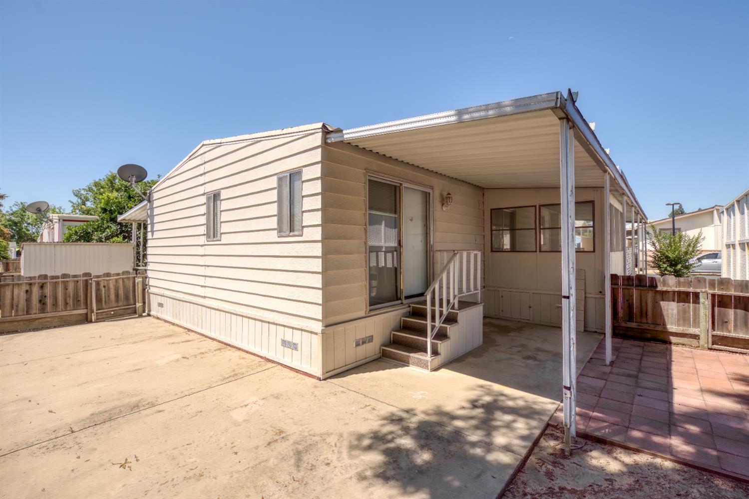 Detail Gallery Image 8 of 40 For 3916 Moana, Modesto,  CA 95356 - 2 Beds | 2 Baths