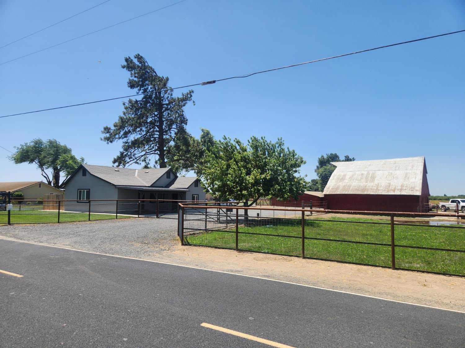 Detail Gallery Image 2 of 61 For 20383 Sutliff Rd, Escalon,  CA 95320 - 2 Beds | 1 Baths