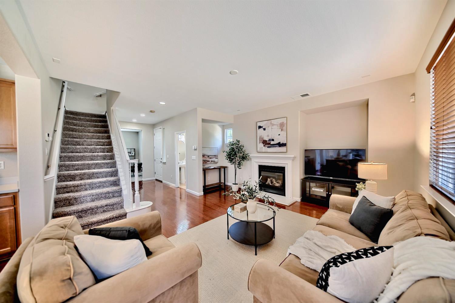 Detail Gallery Image 18 of 81 For 409 Bethell Ave, Mountain House,  CA 95391 - 4 Beds | 2/1 Baths