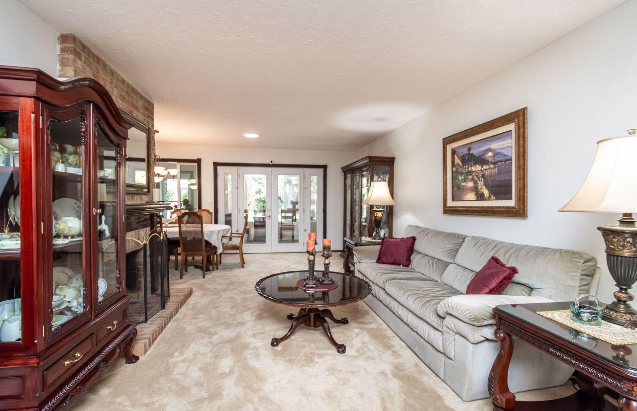 Detail Gallery Image 8 of 43 For 3009 Heirloom Way, Sacramento,  CA 95826 - 4 Beds | 2 Baths