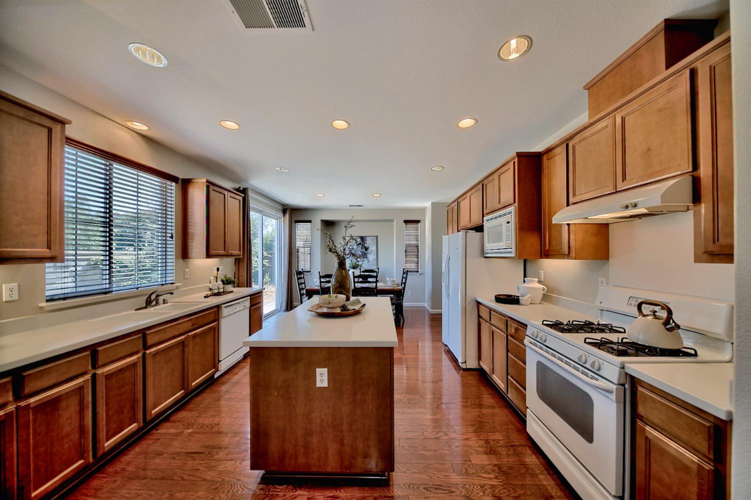 Detail Gallery Image 24 of 81 For 409 Bethell Ave, Mountain House,  CA 95391 - 4 Beds | 2/1 Baths