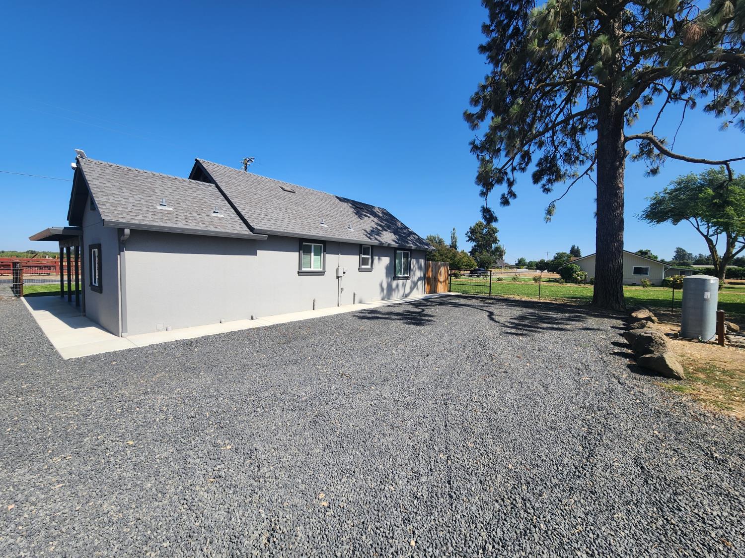Detail Gallery Image 8 of 61 For 20383 Sutliff Rd, Escalon,  CA 95320 - 2 Beds | 1 Baths