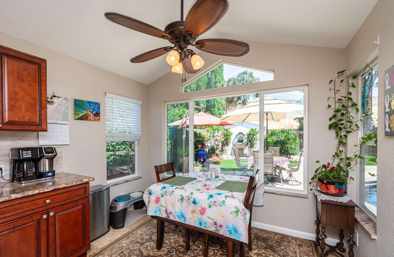 Detail Gallery Image 20 of 43 For 3009 Heirloom Way, Sacramento,  CA 95826 - 4 Beds | 2 Baths