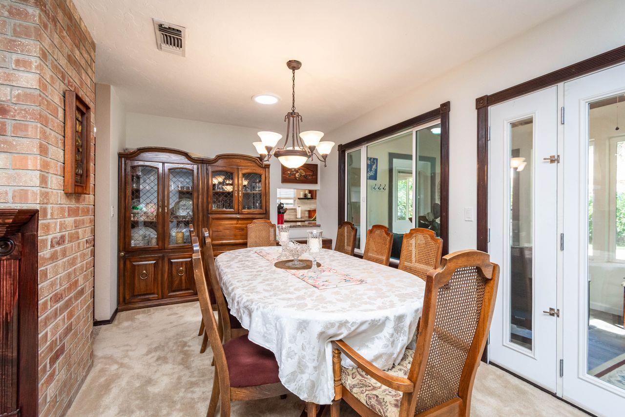 Detail Gallery Image 10 of 43 For 3009 Heirloom Way, Sacramento,  CA 95826 - 4 Beds | 2 Baths