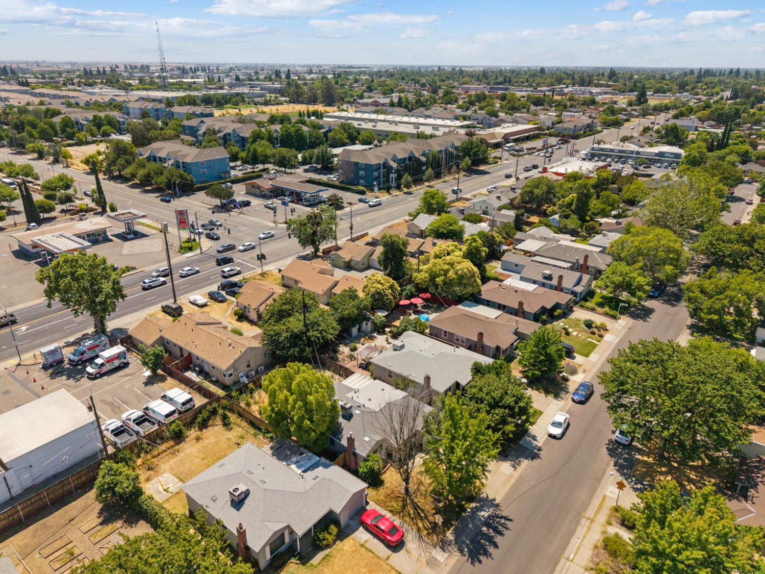 Detail Gallery Image 30 of 31 For 2743 Kroy Way, Sacramento,  CA 95817 - 3 Beds | 1 Baths