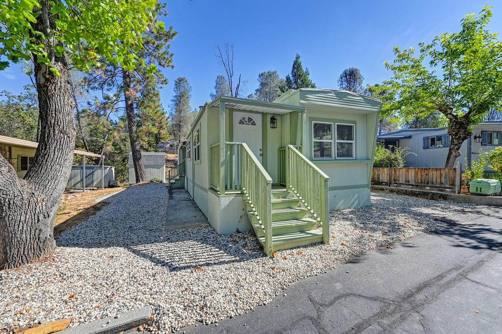 Detail Gallery Image 2 of 27 For 450 Gladycon Rd 11, Colfax,  CA 95713 - 1 Beds | 1 Baths