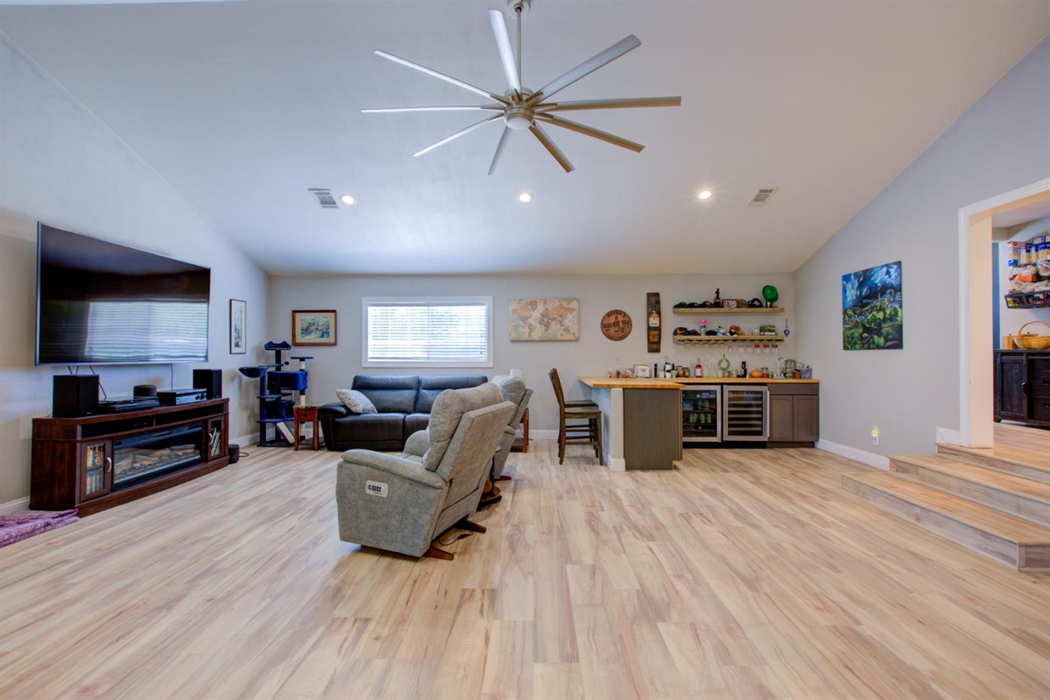 Detail Gallery Image 22 of 35 For 4513 E Tuolumne Rd, Denair,  CA 95316 - 4 Beds | 3/1 Baths