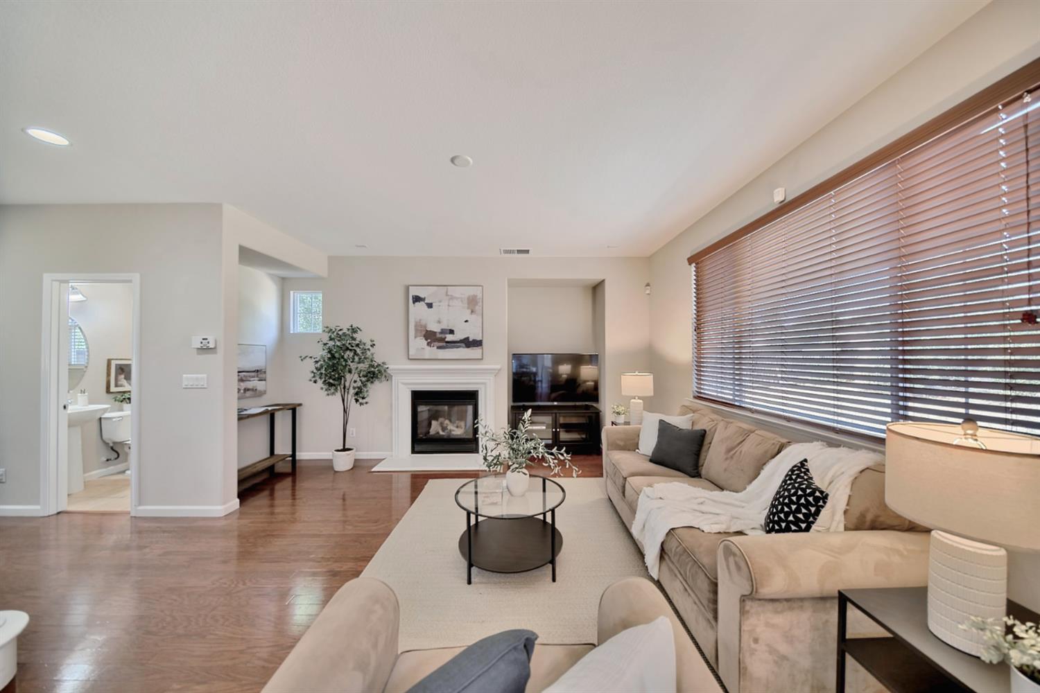 Detail Gallery Image 17 of 81 For 409 Bethell Ave, Mountain House,  CA 95391 - 4 Beds | 2/1 Baths
