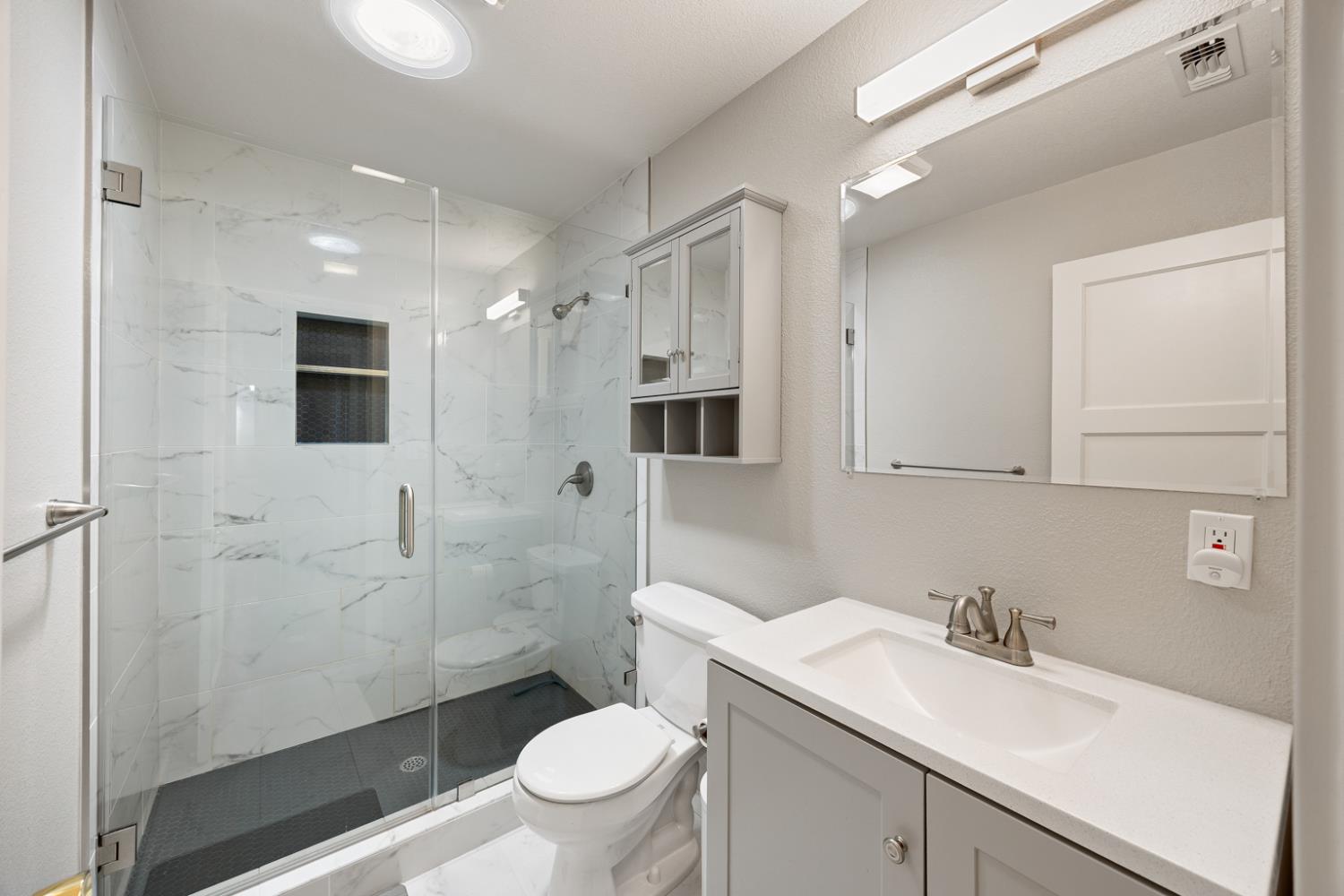 Detail Gallery Image 20 of 31 For 2743 Kroy Way, Sacramento,  CA 95817 - 3 Beds | 1 Baths