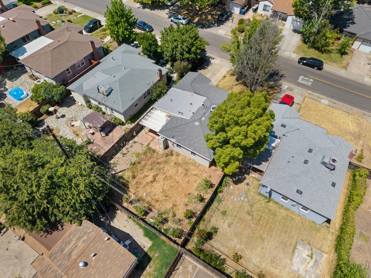 Detail Gallery Image 28 of 31 For 2743 Kroy Way, Sacramento,  CA 95817 - 3 Beds | 1 Baths