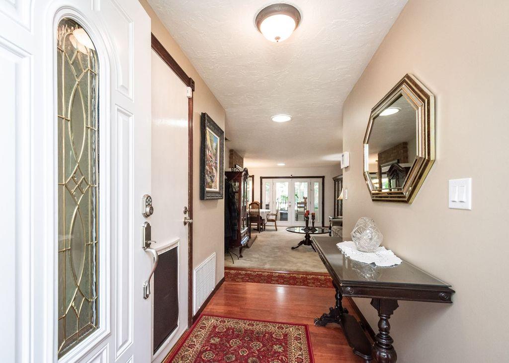 Detail Gallery Image 6 of 43 For 3009 Heirloom Way, Sacramento,  CA 95826 - 4 Beds | 2 Baths