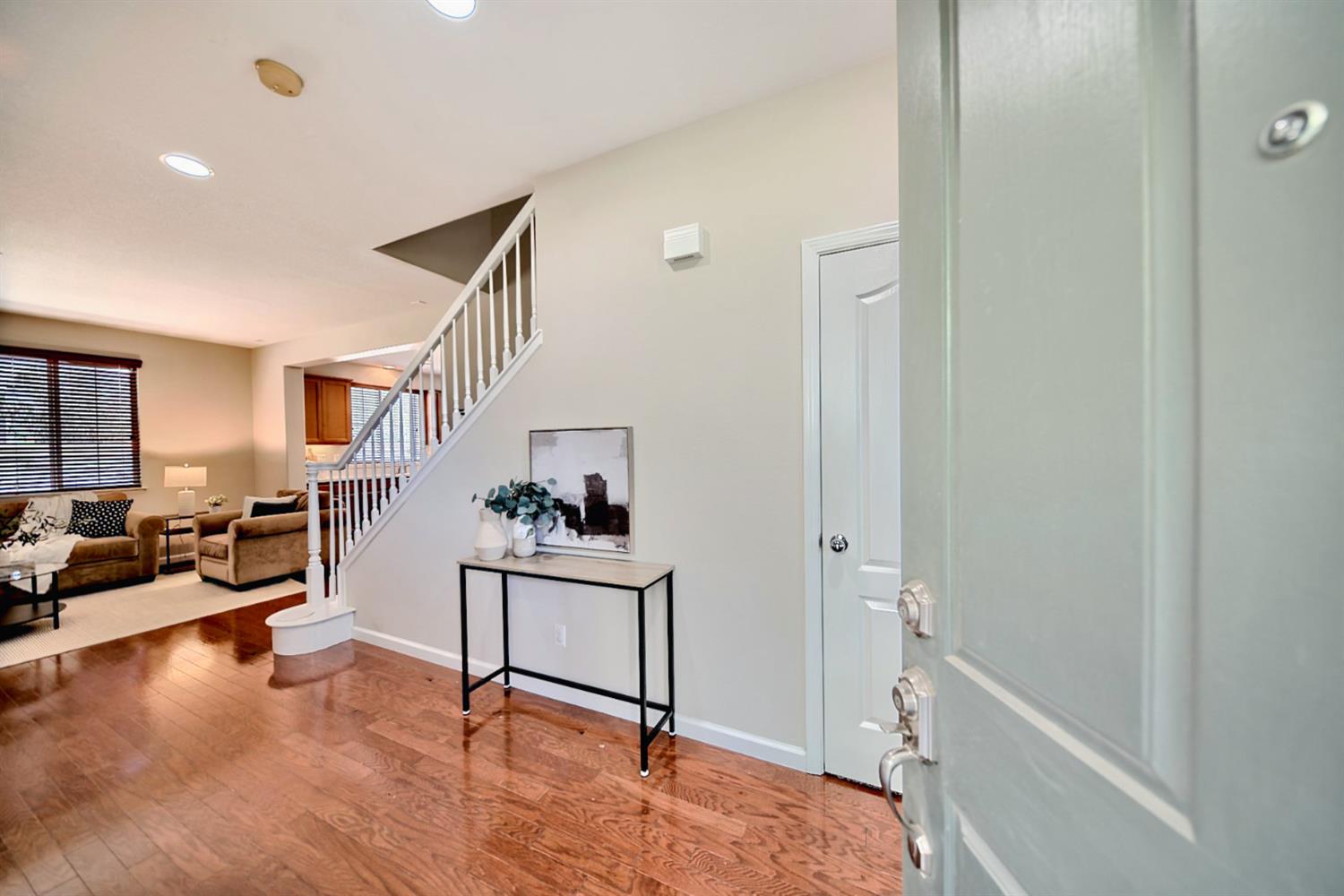 Detail Gallery Image 6 of 81 For 409 Bethell Ave, Mountain House,  CA 95391 - 4 Beds | 2/1 Baths