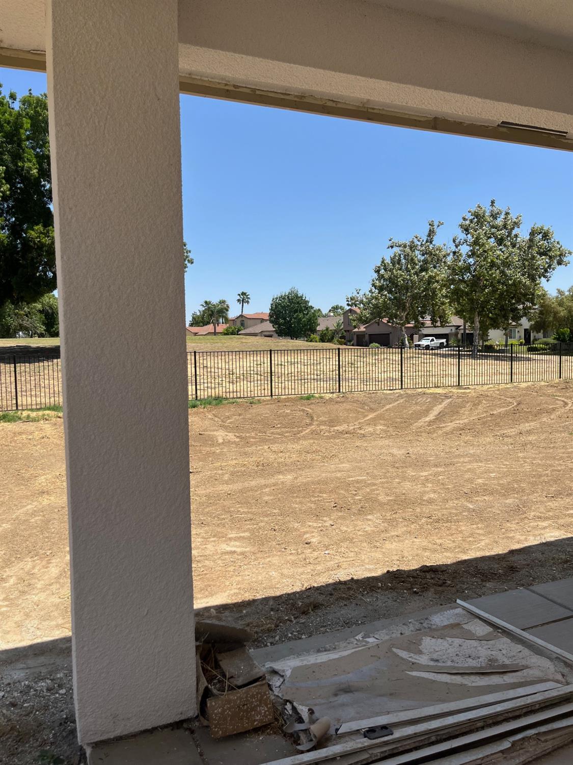 Detail Gallery Image 21 of 23 For 8520 Lake Shore Dr, Chowchilla,  CA 93610 - 3 Beds | 3 Baths