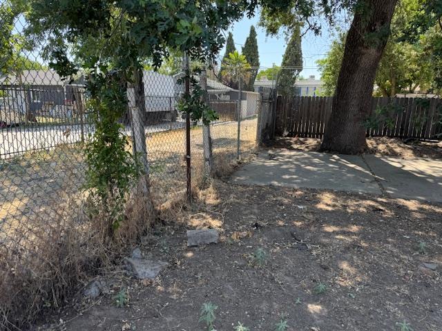 Detail Gallery Image 26 of 32 For 608 Morey Ave, Sacramento,  CA 95838 - 2 Beds | 1 Baths