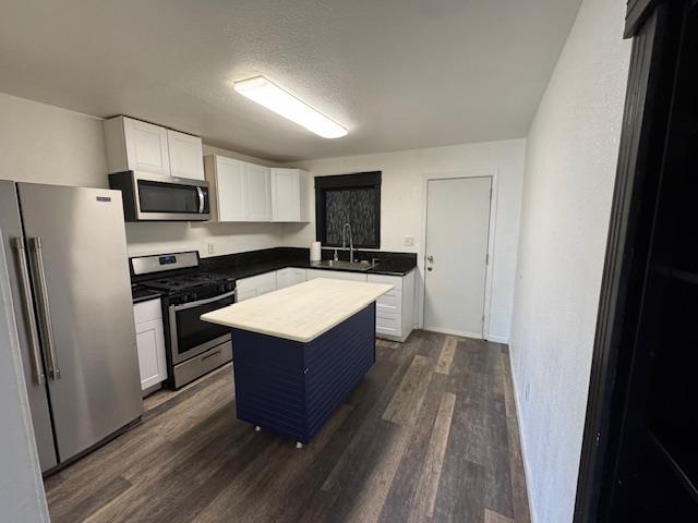 Detail Gallery Image 5 of 32 For 608 Morey Ave, Sacramento,  CA 95838 - 2 Beds | 1 Baths