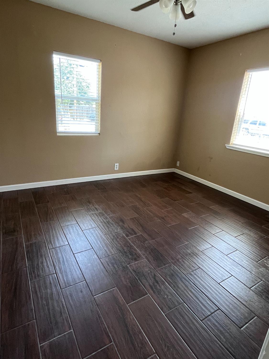 Detail Gallery Image 14 of 43 For 401 Marshall Ave, Modesto,  CA 95351 - 3 Beds | 1 Baths