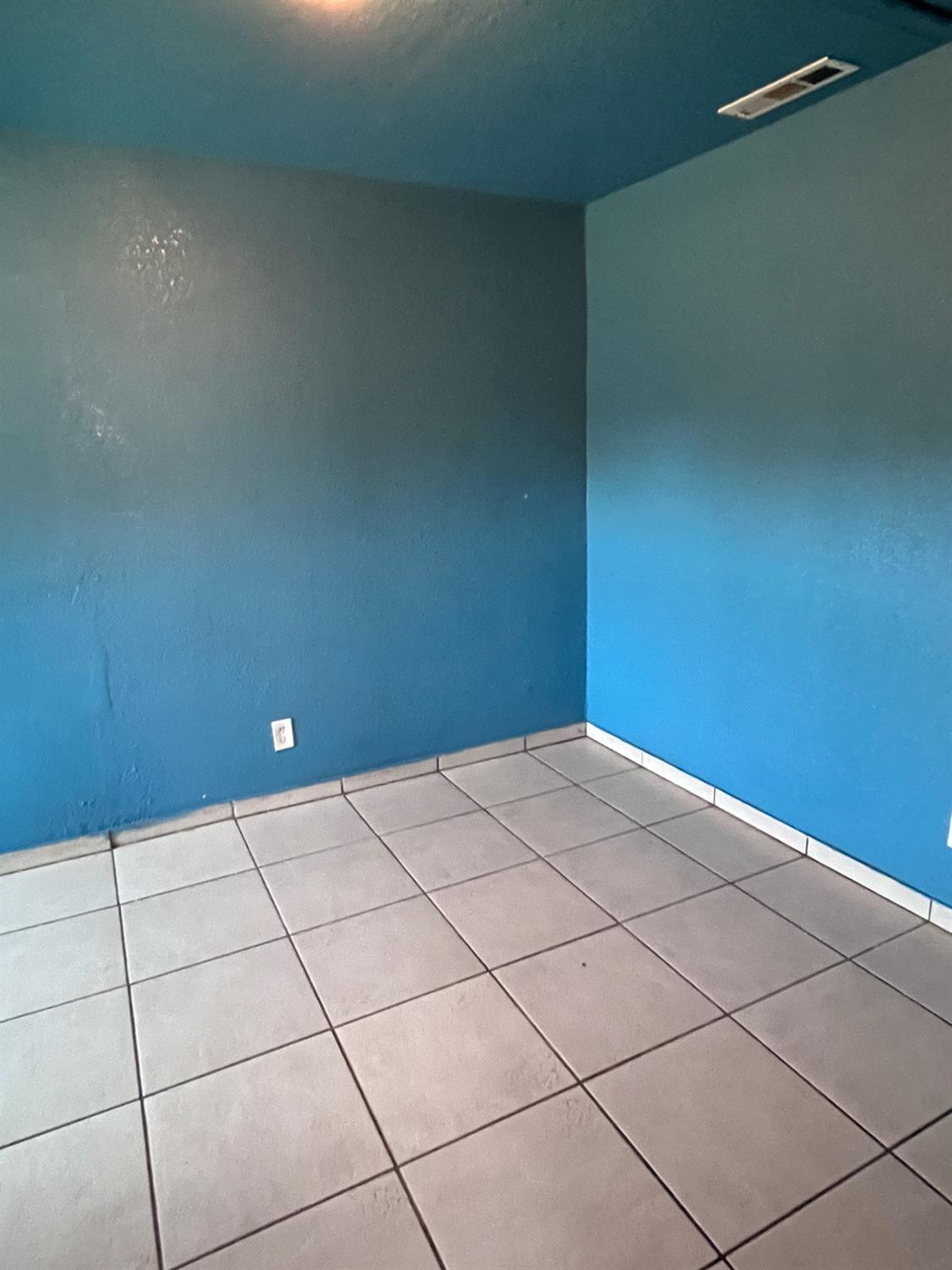 Detail Gallery Image 31 of 43 For 401 Marshall Ave, Modesto,  CA 95351 - 3 Beds | 1 Baths