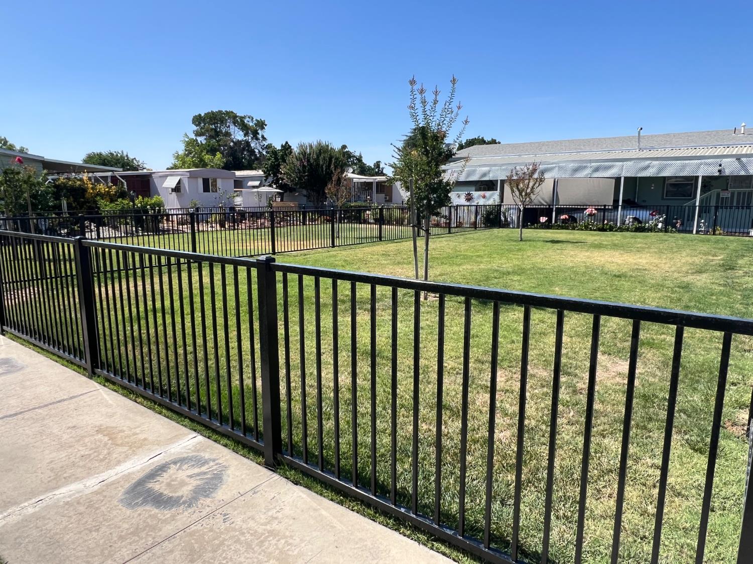 Detail Gallery Image 28 of 29 For 2240 Golden Oak Ln 83, Merced,  CA 95341 - 3 Beds | 2 Baths