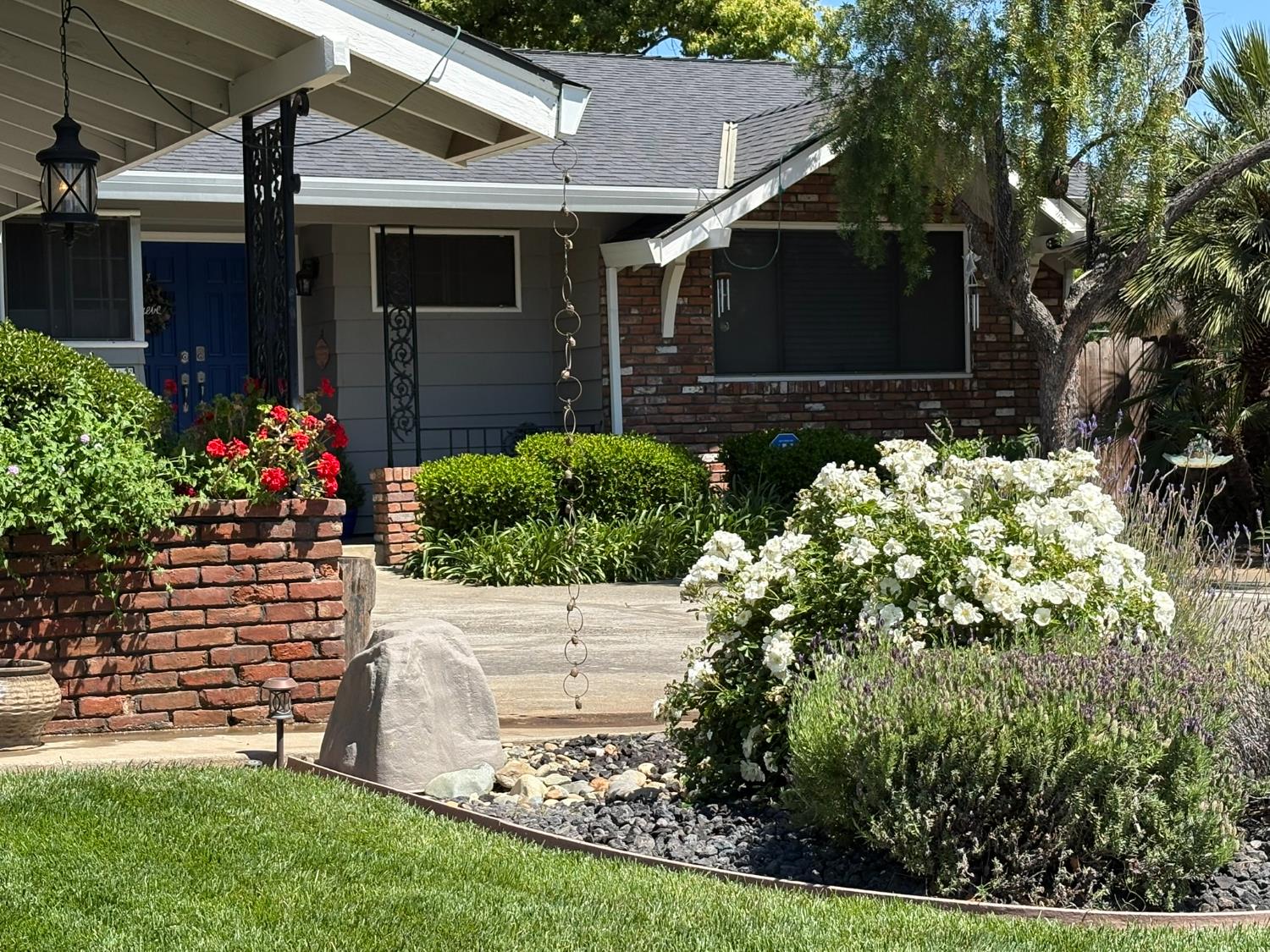 Detail Gallery Image 4 of 42 For 3444 Concetta Way, Sacramento,  CA 95821 - 3 Beds | 2/1 Baths