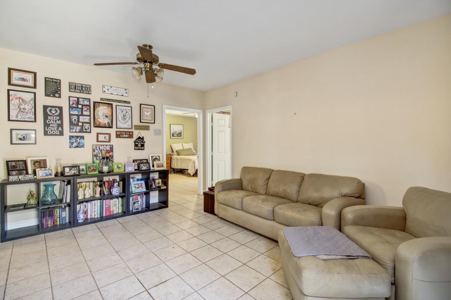 Detail Gallery Image 10 of 50 For 3917 Loreto, Sacramento,  CA 95821 - 4 Beds | 2 Baths