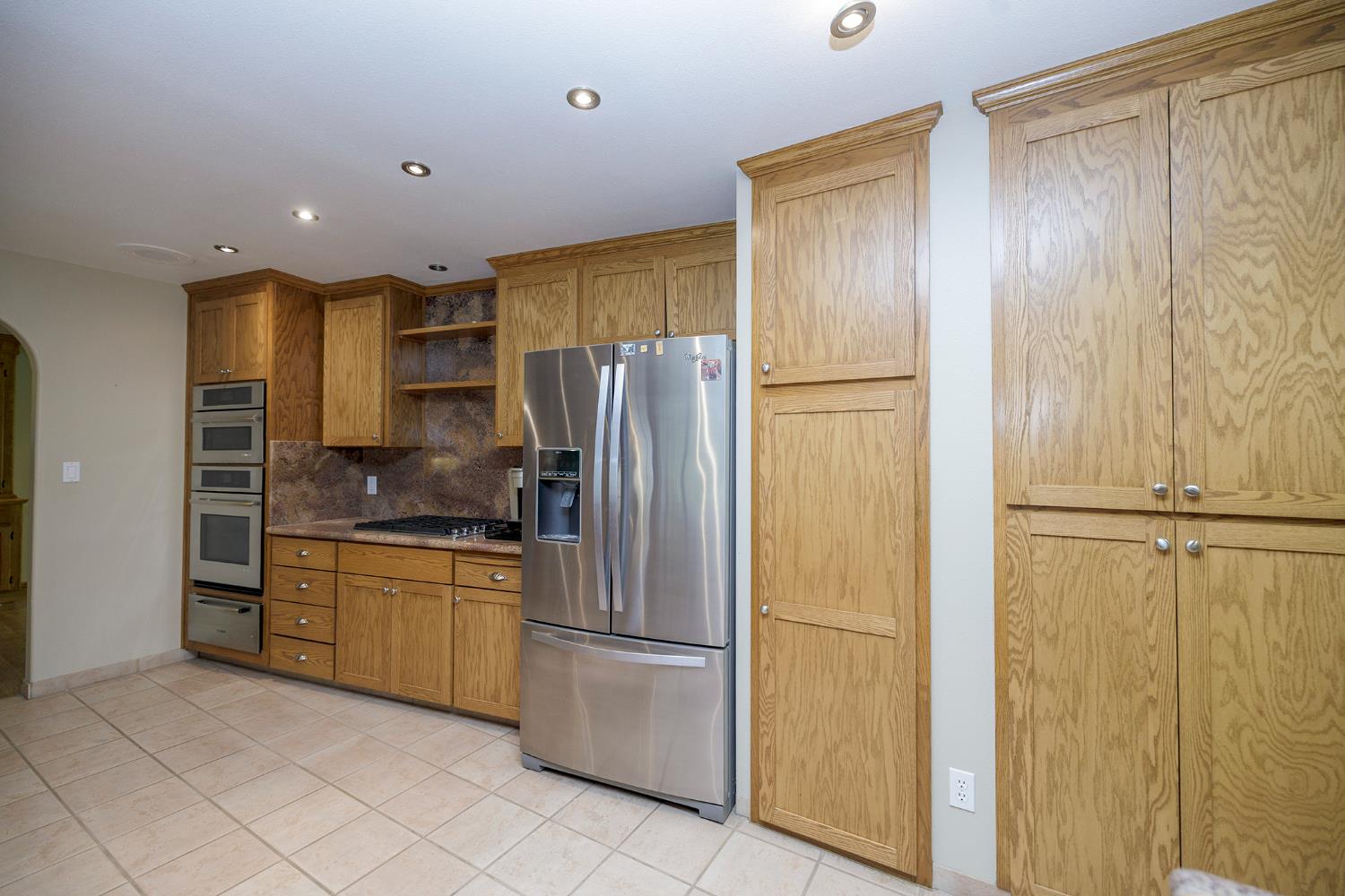 Detail Gallery Image 18 of 88 For 1800 Sperry Rd, Hughson,  CA 95326 - 3 Beds | 3/1 Baths