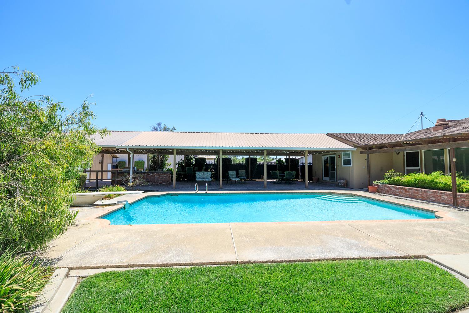 Detail Gallery Image 45 of 88 For 1800 Sperry Rd, Hughson,  CA 95326 - 3 Beds | 3/1 Baths