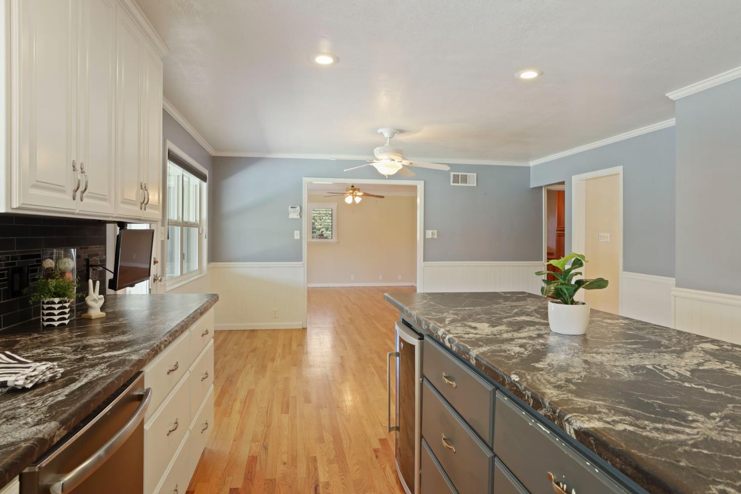 Detail Gallery Image 31 of 72 For 6796 E Woodward Ave, Manteca,  CA 95337 - 4 Beds | 2/1 Baths