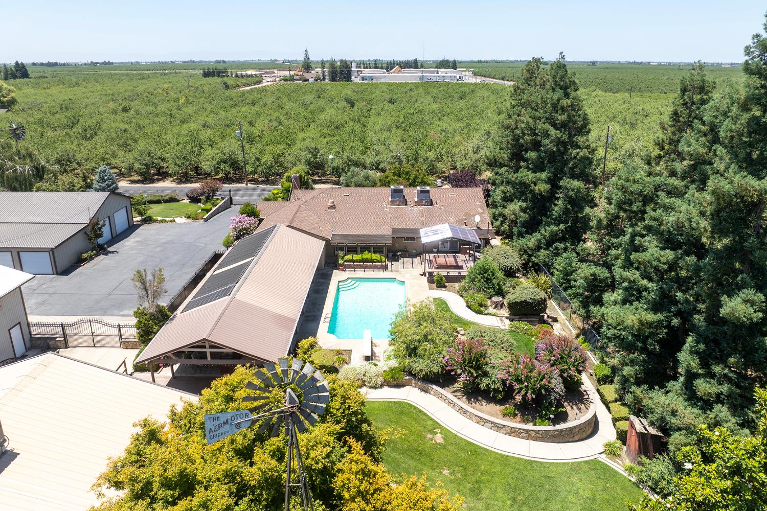 Detail Gallery Image 3 of 88 For 1800 Sperry Rd, Hughson,  CA 95326 - 3 Beds | 3/1 Baths