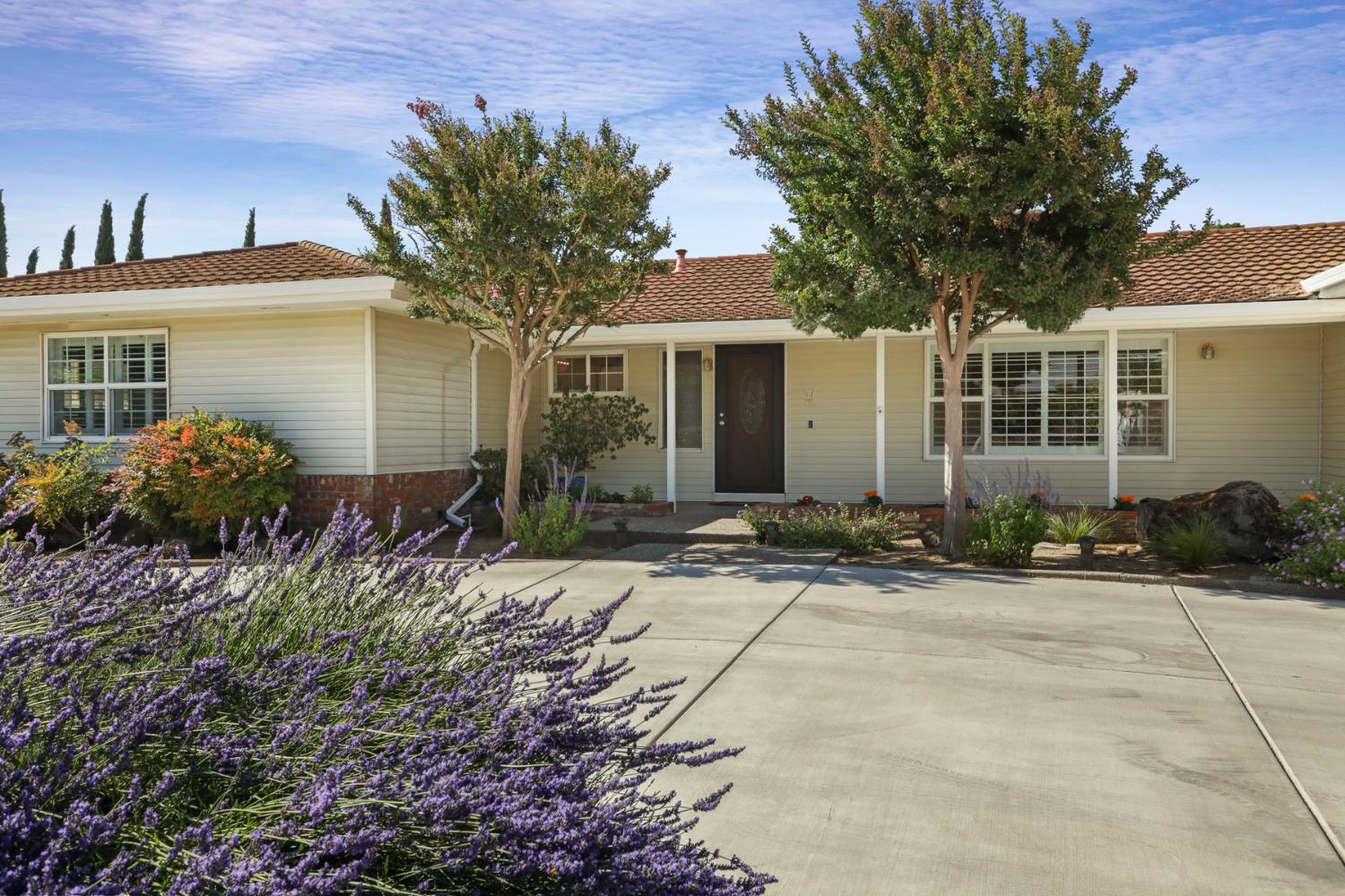 Detail Gallery Image 16 of 72 For 6796 E Woodward Ave, Manteca,  CA 95337 - 4 Beds | 2/1 Baths