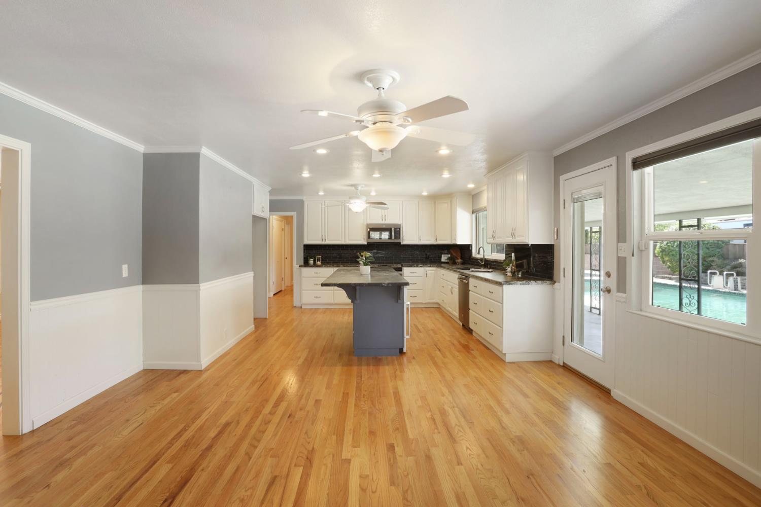 Detail Gallery Image 25 of 72 For 6796 E Woodward Ave, Manteca,  CA 95337 - 4 Beds | 2/1 Baths