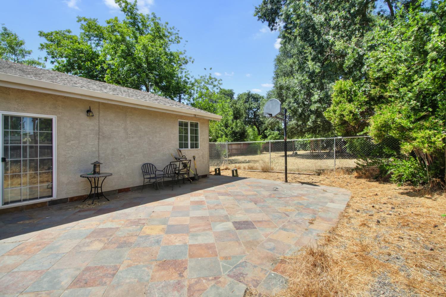 Detail Gallery Image 42 of 50 For 3917 Loreto, Sacramento,  CA 95821 - 4 Beds | 2 Baths