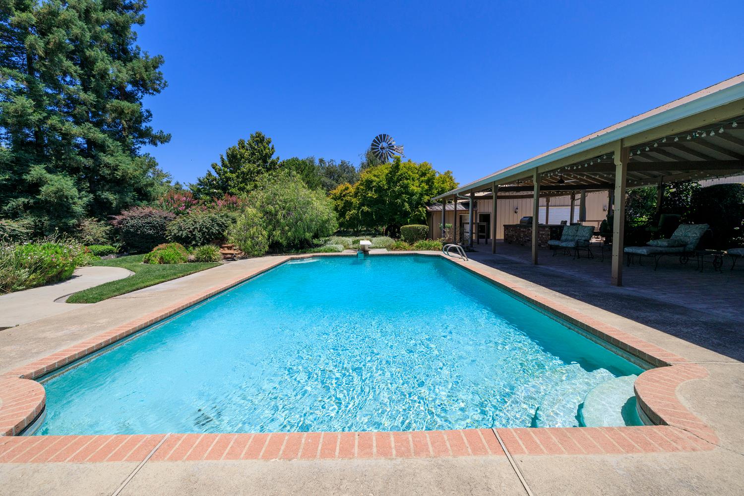 Detail Gallery Image 46 of 88 For 1800 Sperry Rd, Hughson,  CA 95326 - 3 Beds | 3/1 Baths