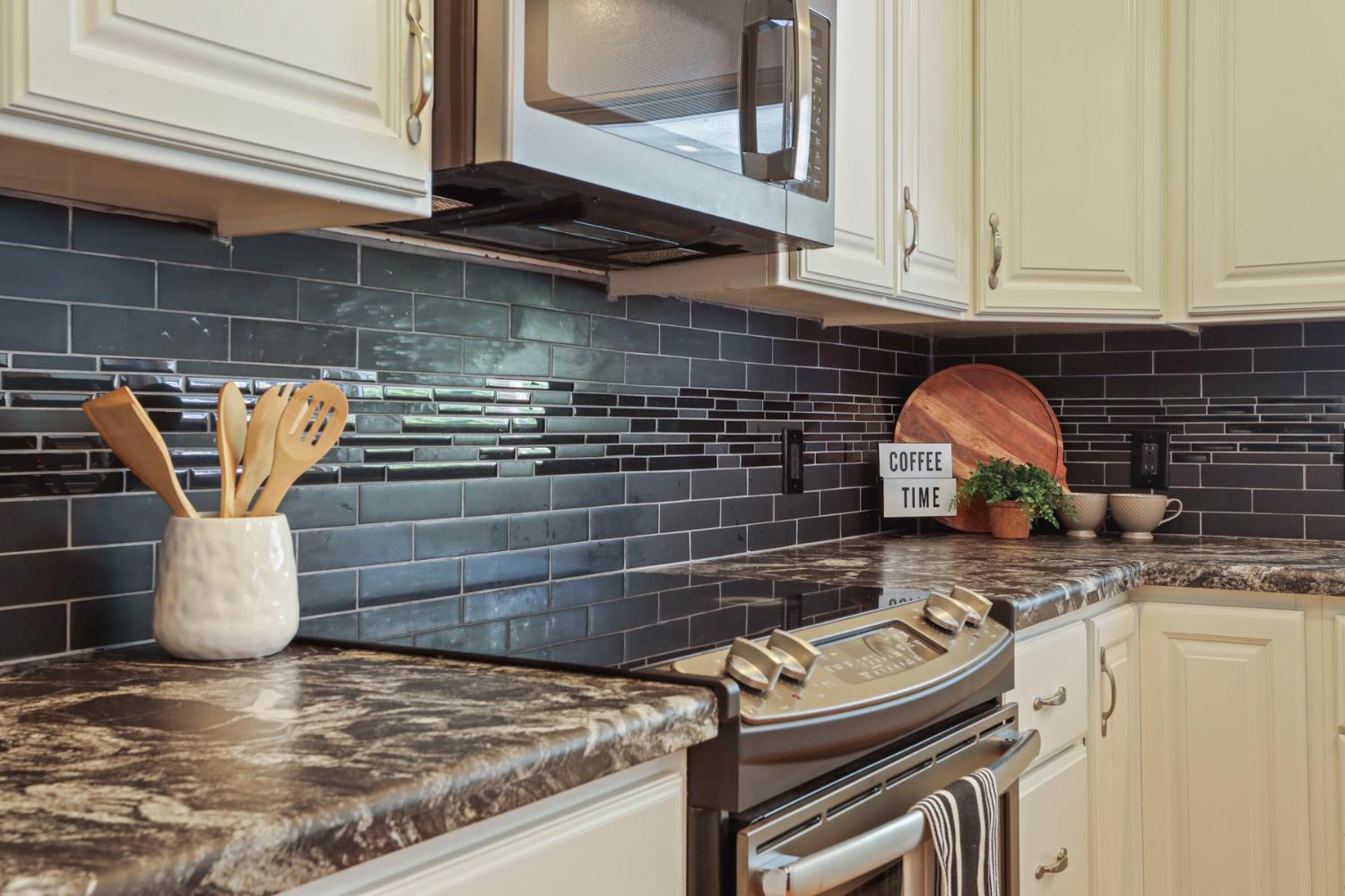 Detail Gallery Image 40 of 72 For 6796 E Woodward Ave, Manteca,  CA 95337 - 4 Beds | 2/1 Baths