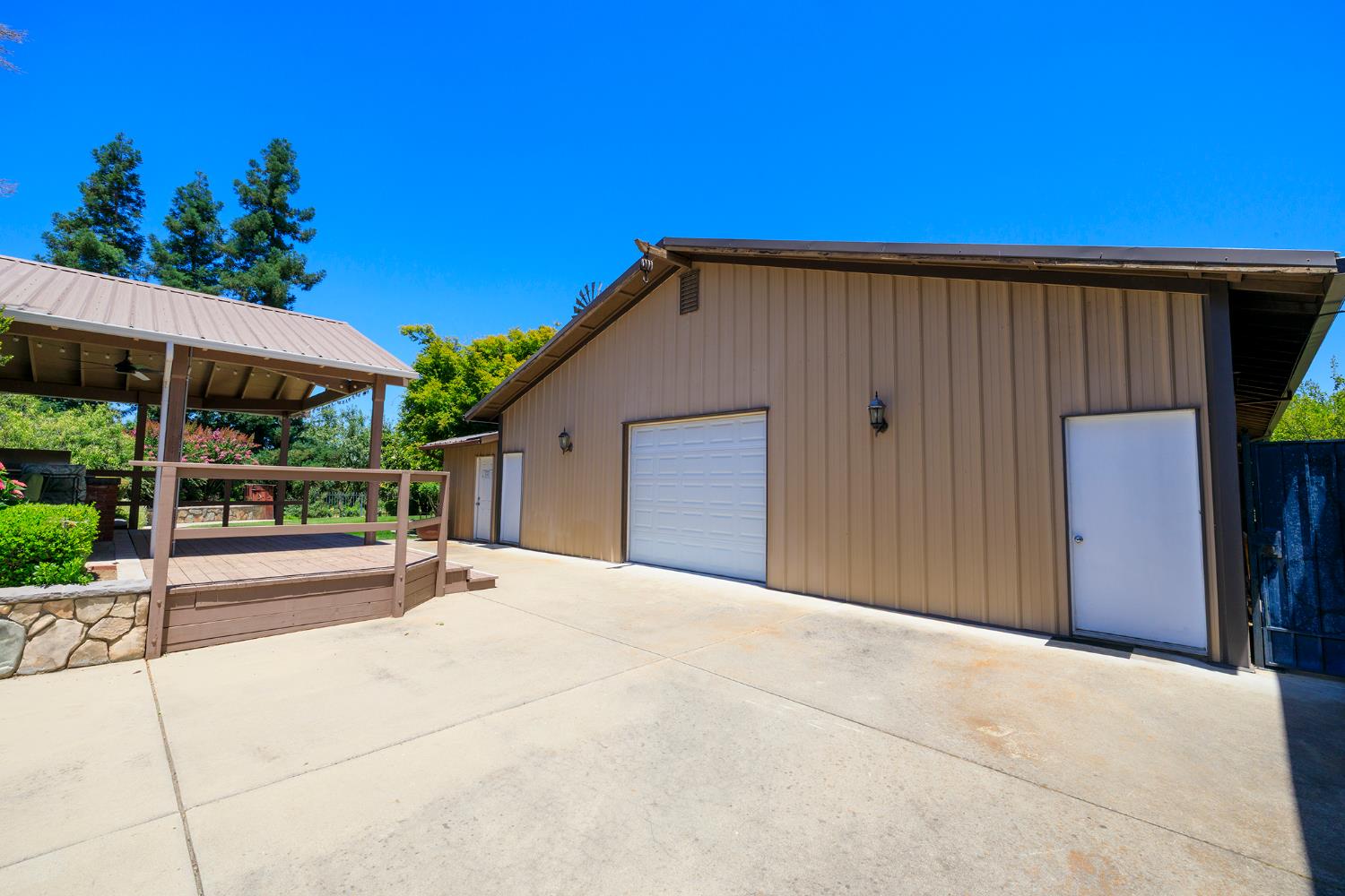 Detail Gallery Image 53 of 88 For 1800 Sperry Rd, Hughson,  CA 95326 - 3 Beds | 3/1 Baths