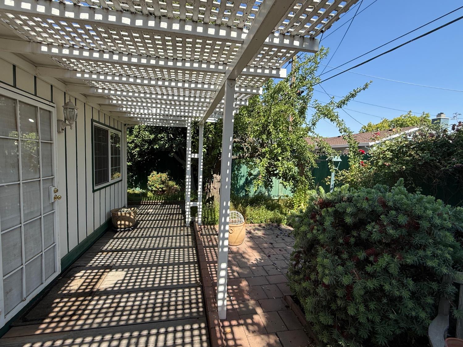 Detail Gallery Image 34 of 52 For 8216 Rensselaer Way, Sacramento,  CA 95826 - 3 Beds | 2 Baths