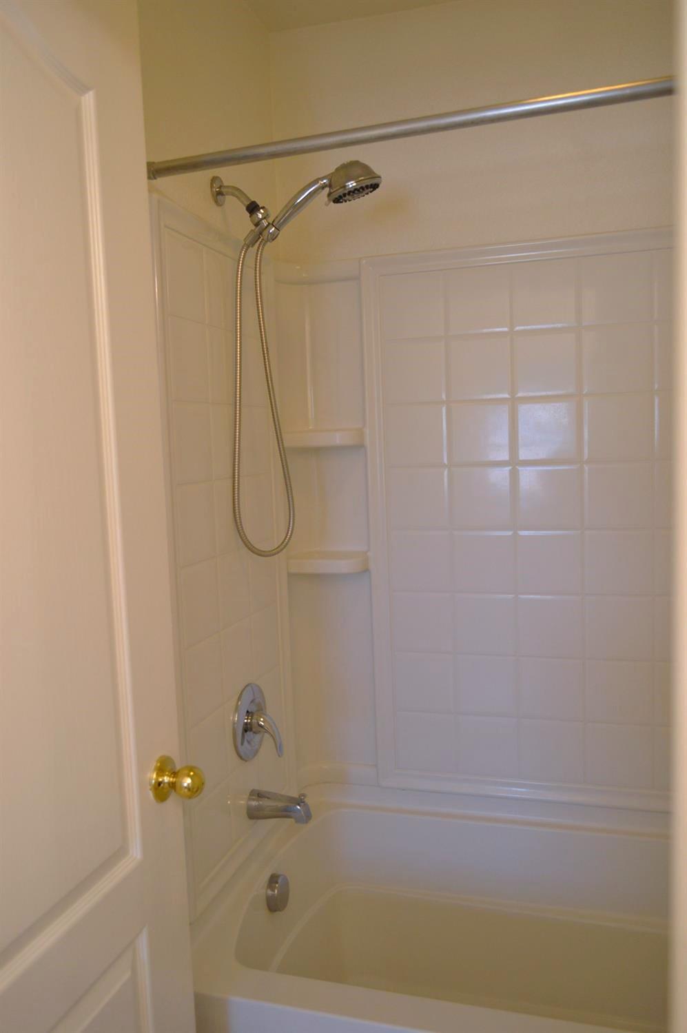Detail Gallery Image 30 of 60 For 4227 Ivory Ln, Turlock,  CA 95382 - 3 Beds | 2/1 Baths