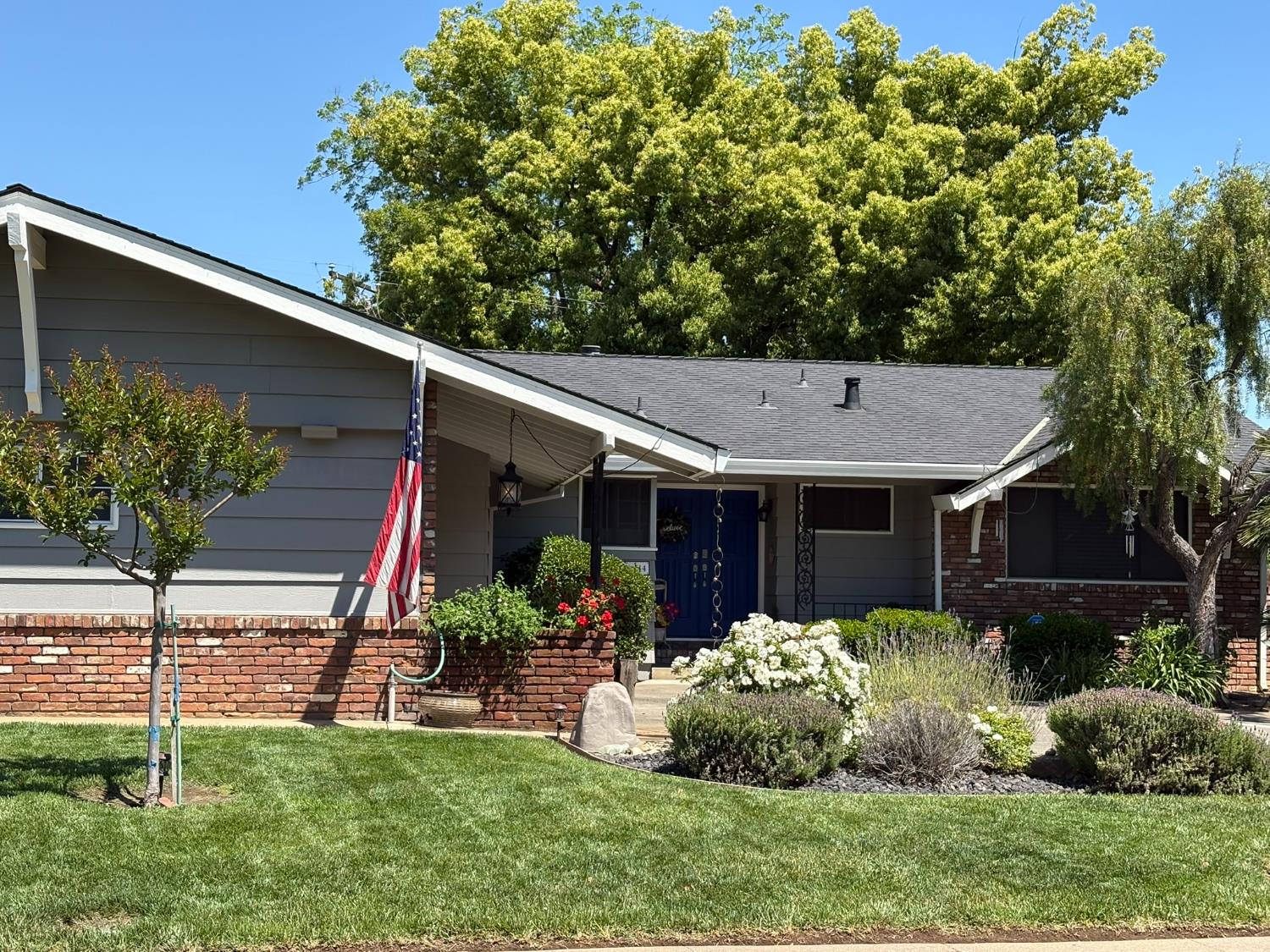Detail Gallery Image 2 of 42 For 3444 Concetta Way, Sacramento,  CA 95821 - 3 Beds | 2/1 Baths