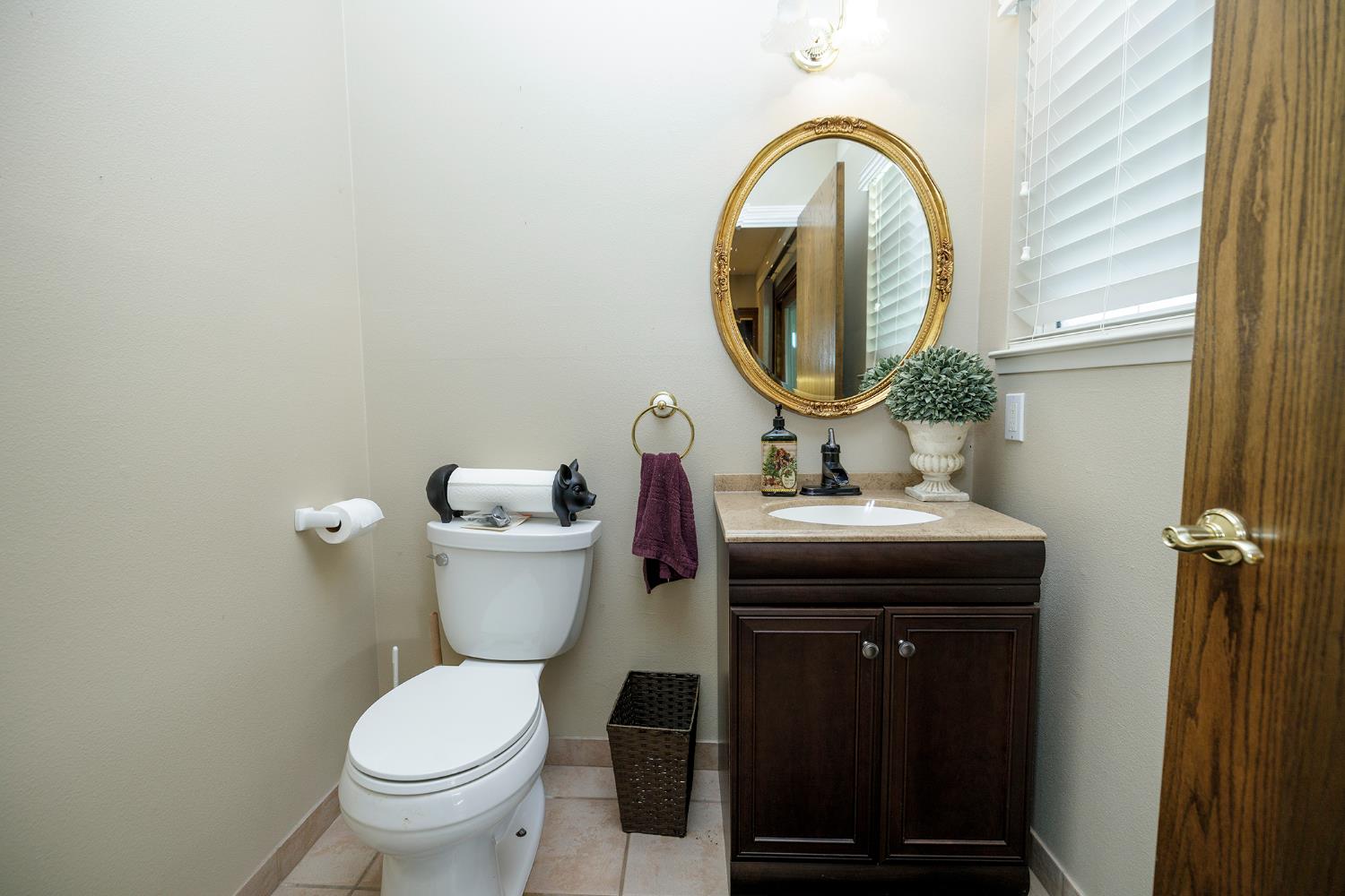 Detail Gallery Image 24 of 88 For 1800 Sperry Rd, Hughson,  CA 95326 - 3 Beds | 3/1 Baths