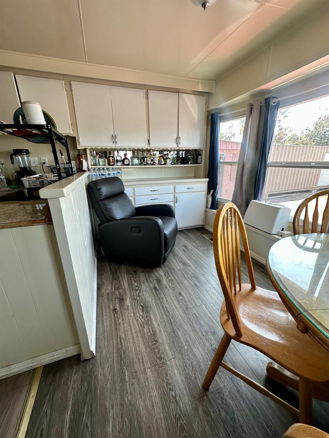 Detail Gallery Image 5 of 31 For 2355 Atwater 1, Atwater,  CA 95301 - 1 Beds | 1 Baths